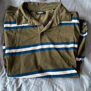 RSQ LONG SLEEVE COLLARD QUARTER BUTTON